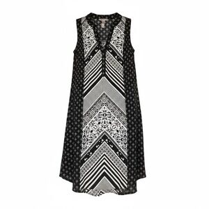 Xhilaration Black and White Patterned Top